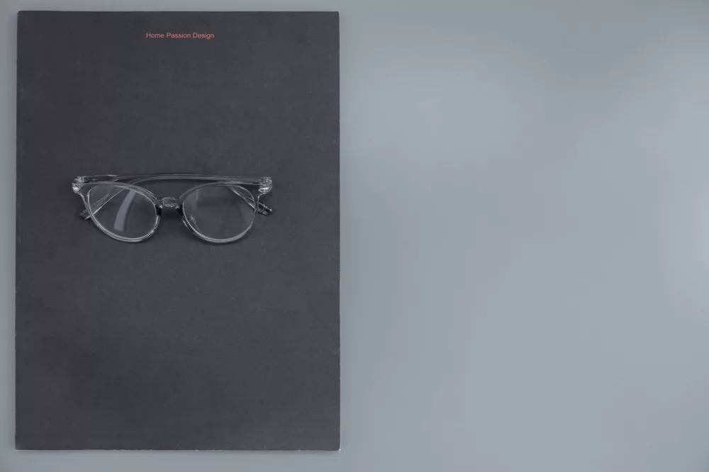 Unlocking Enhanced Comfort: A Deep Dive into Essilor PC Postage Mid 2 Lenses